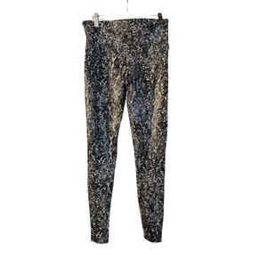 Spanx pant Faux Leather Snakeskin Shine Leggings $98 Large Snake Grey